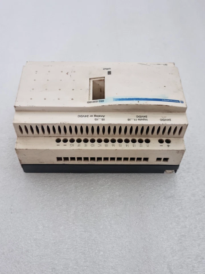 SCHNEIDER TELEMECANIQUE SR2 E201BD 24VDC PLC SMART RELAY MODULE FOR PARTS